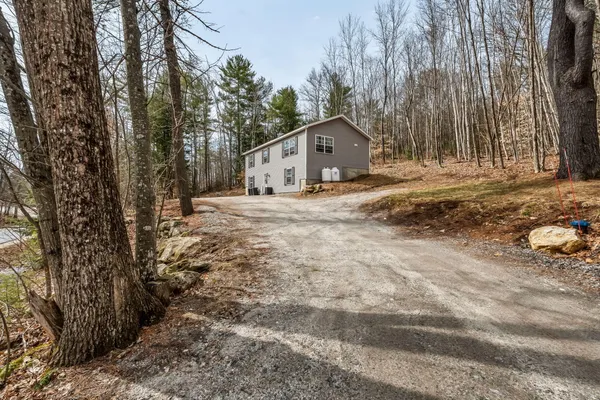 $370,000 | 16 Death Valley Road, Minot, ME 04258