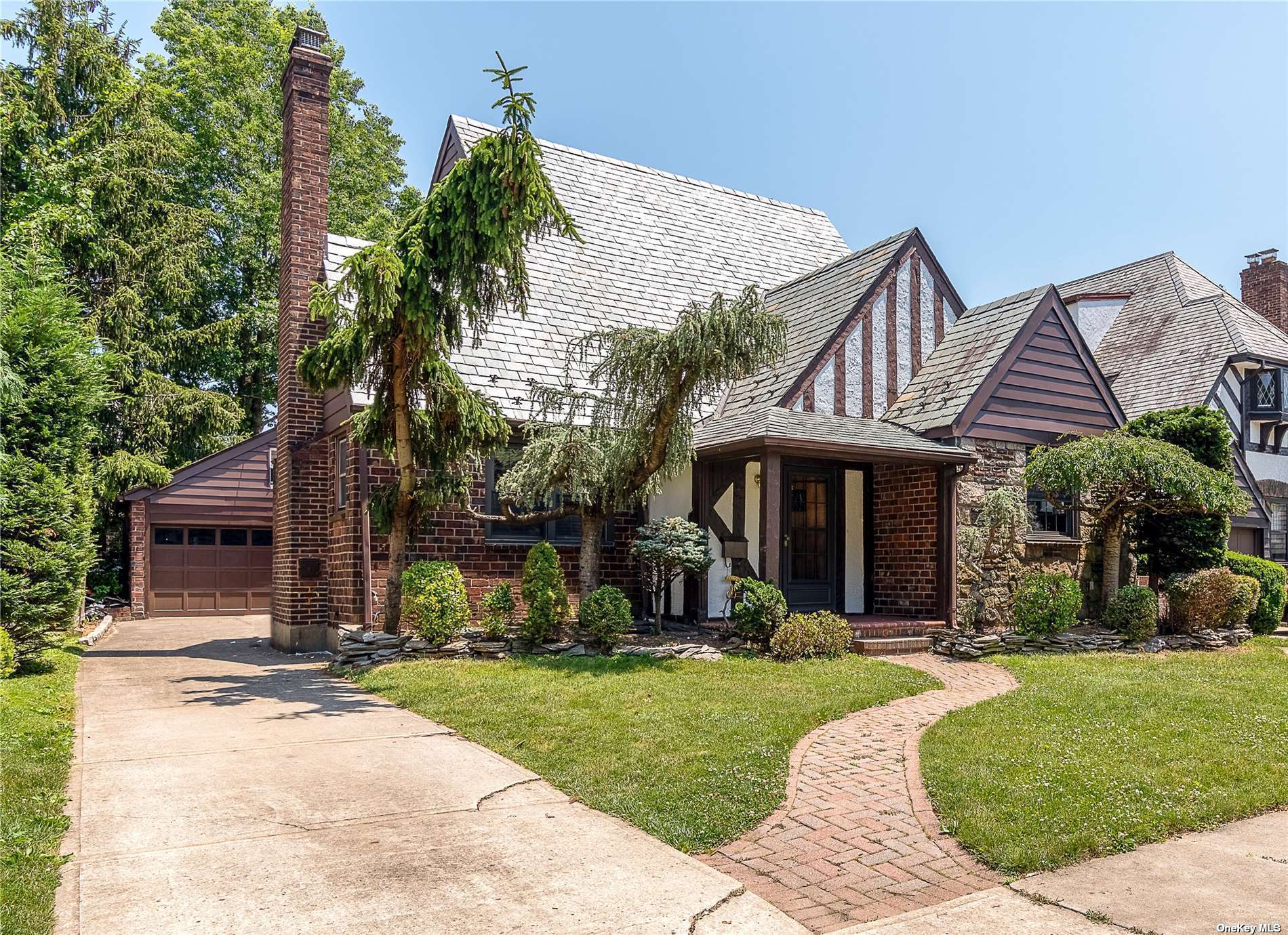 42 Weybridge Road Mineola, NY 11501 - Photo 1 of 1 Gallery Image 1