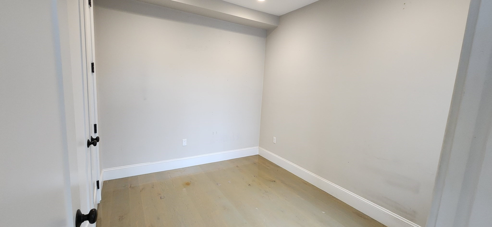 579 East 8th Street, Unit 3 Boston, MA 02127 - Photo 9 of 25 Gallery Image 9