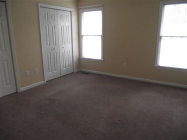 2221 Manning Road Northeast Roanoke, VA 24012 - Photo 8 of 13 bedroom 3