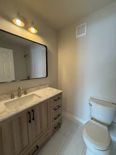 $2,500 | 2411 North Kennicott Drive, Unit 2B, Arlington Heights, IL 60004