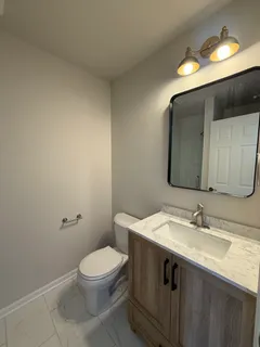 $2,500 | 2411 North Kennicott Drive, Unit 2B, Arlington Heights, IL 60004