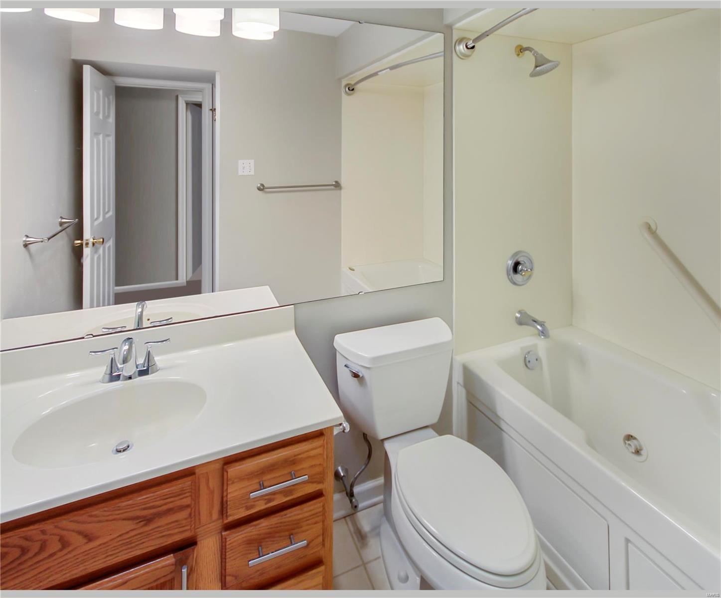 509 Randy Drive St. Louis, MO 63141 - Photo 16 of 24 Gallery Image 16