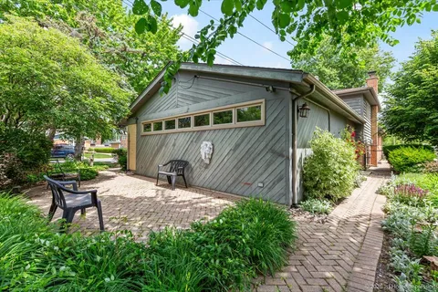$399,000 | 9600 Mayfield Avenue, Oak Lawn, IL 60453