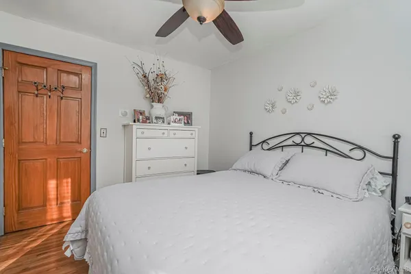 $3,900 | 317 Darlington Avenue, Unit 2 | Huguenot