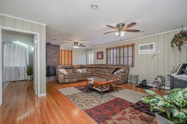 $3,900 | 317 Darlington Avenue, Unit 2 | Huguenot