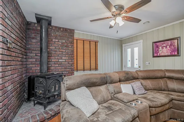 $3,900 | 317 Darlington Avenue, Unit 2 | Huguenot