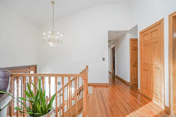 $3,900 | 317 Darlington Avenue, Unit 2 | Huguenot