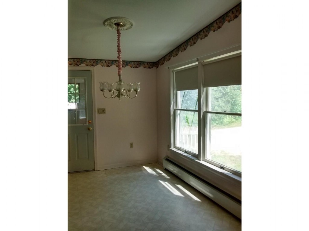 74 Parker Road Bethlehem, NH 03574 - Photo 9 of 19 Gallery Image 9