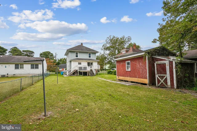 $190,000 | 16 Columbia Avenue, Crisfield, MD 21817