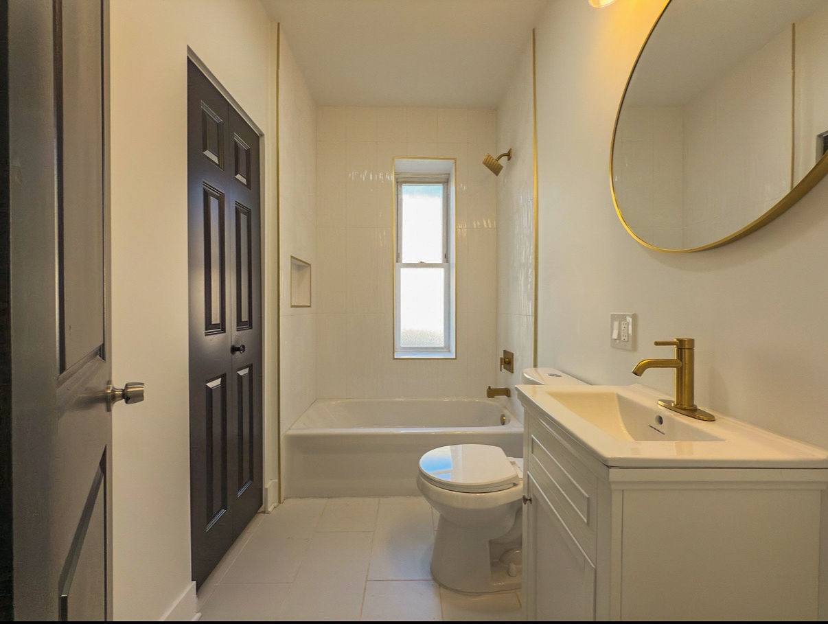 4925 South Champlain Avenue, Unit 2 Chicago, IL 60615 - Photo 11 of 19