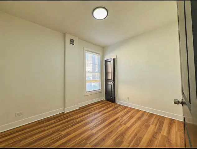$2,150 | 4925 South Champlain Avenue, Unit 2, Chicago, IL 60615
