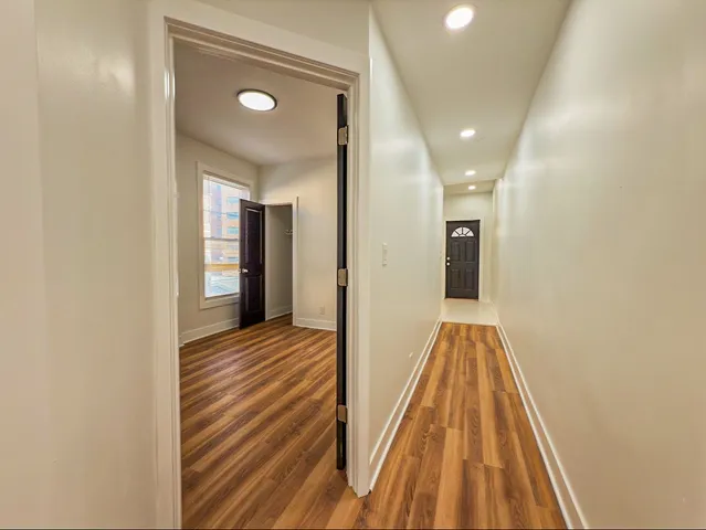 $2,150 | 4925 South Champlain Avenue, Unit 2, Chicago, IL 60615