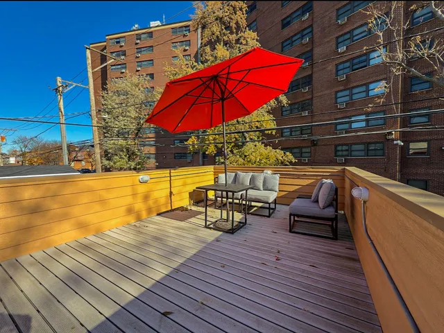 $2,150 | 4925 South Champlain Avenue, Unit 2, Chicago, IL 60615