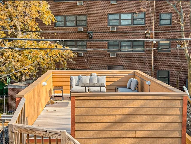 $2,150 | 4925 South Champlain Avenue, Unit 2, Chicago, IL 60615