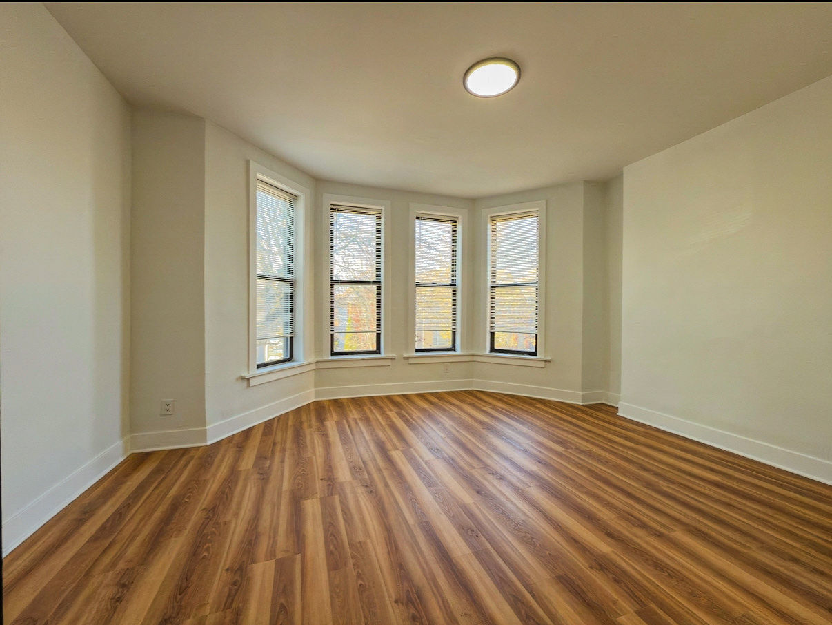 4925 South Champlain Avenue, Unit 2 Chicago, IL 60615 - Photo 2 of 19