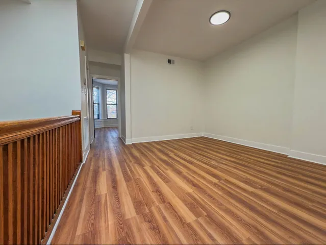 $2,150 | 4925 South Champlain Avenue, Unit 2, Chicago, IL 60615