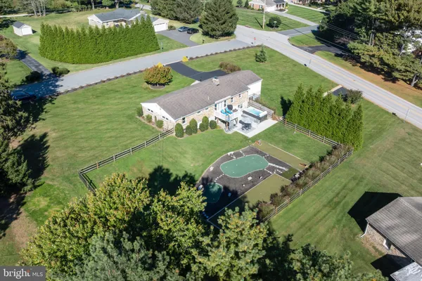 an aerial view of a house having outdoor space