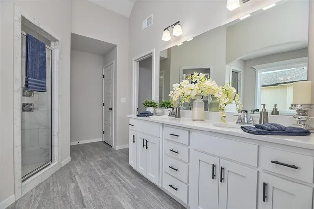 $599,950 | 24207 West 58th Place, Shawnee, KS 66226