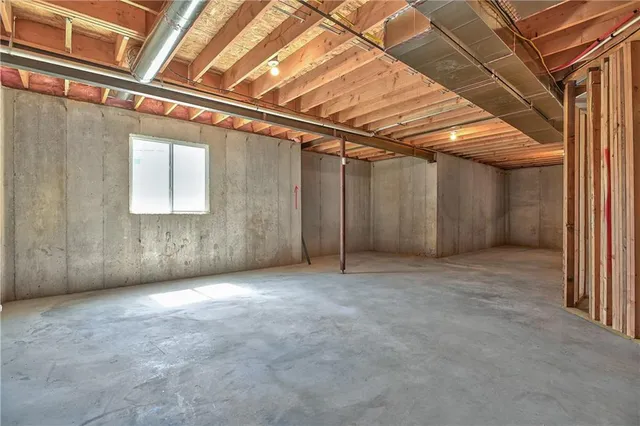 $599,950 | 24207 West 58th Place, Shawnee, KS 66226