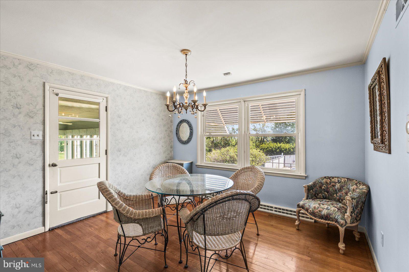 1445 Chapel Drive York, PA 17404 - Photo 7 of 34
