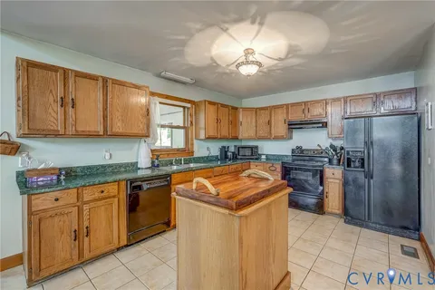 $470,000 | 7399 Club Drive, Quinton, VA 23141