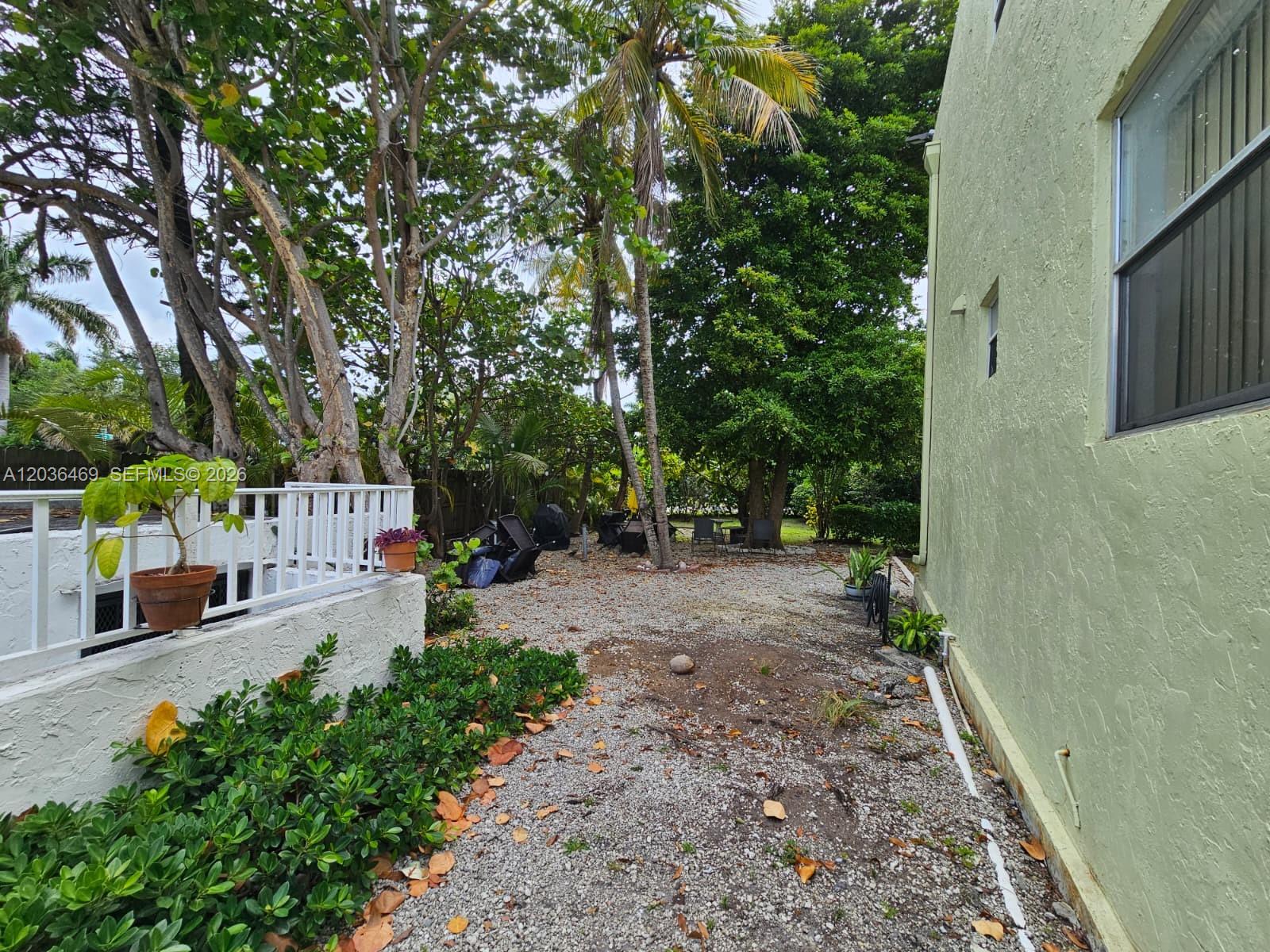 520 Northeast 38th Street, Unit 12 Miami, FL 33137 - Photo 8 of 11