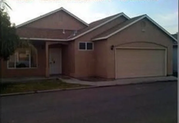 $279,000 | 1926 Carnation Court, Corcoran, CA 93212