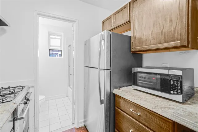 $175,000 | 393 Avenue South, Unit 1G | Kings Club District