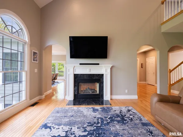 $730,000 | 4928 North Deermeadow Drive, Peoria, IL 61615
