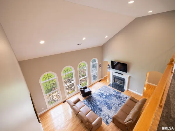 $730,000 | 4928 North Deermeadow Drive, Peoria, IL 61615