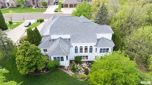 $730,000 | 4928 North Deermeadow Drive, Peoria, IL 61615
