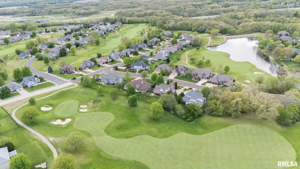 $730,000 | 4928 North Deermeadow Drive, Peoria, IL 61615