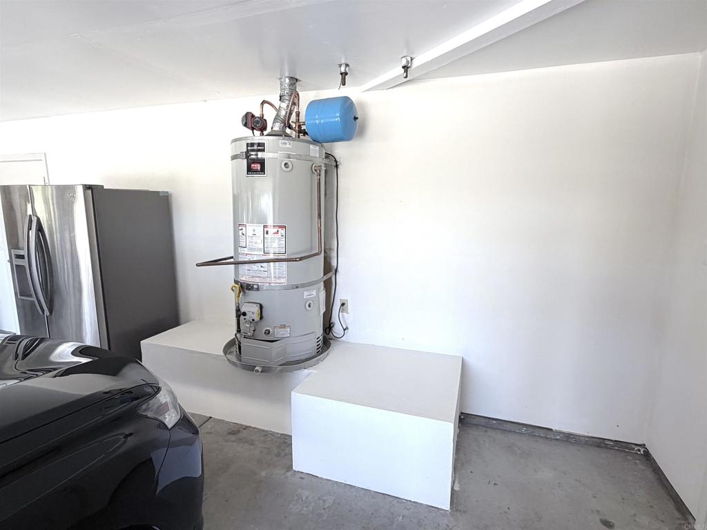 524 Rosvall Drive Fallbrook, CA 92028 - Photo 44 of 77 Water Heater
