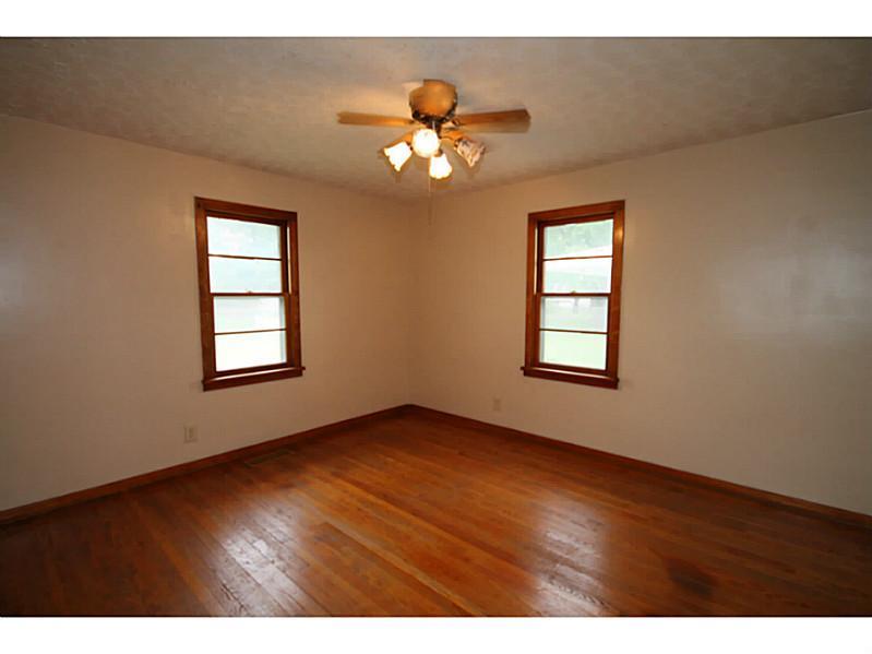 2902 17th Street Columbus, IN 47201 - Photo 10 of 12 Gallery Image 10