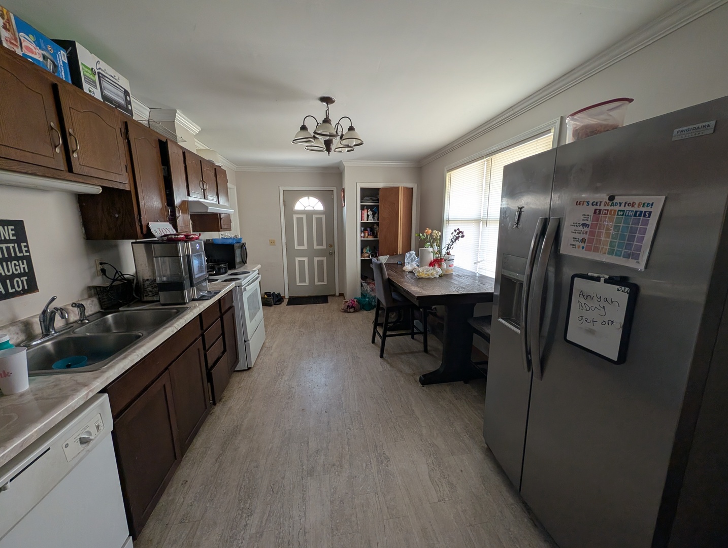 607 Castleton Drive Champaign, IL 61821 - Photo 5 of 23