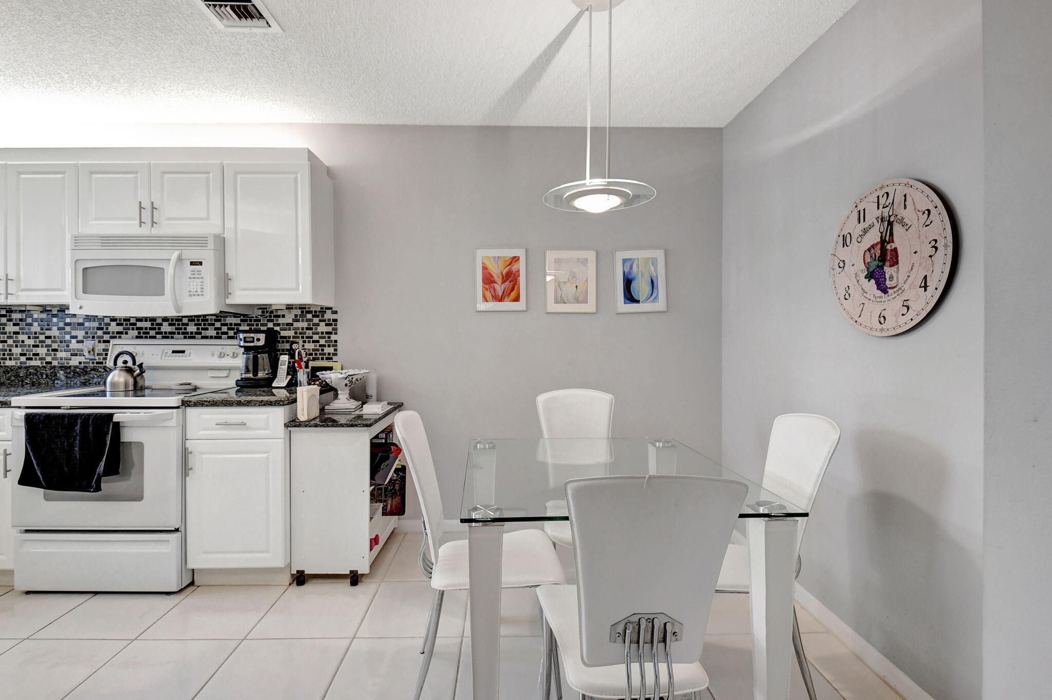 5217 Brisata Circle, Unit E Boynton Beach, FL 33437 - Photo 11 of 56 Kitchen