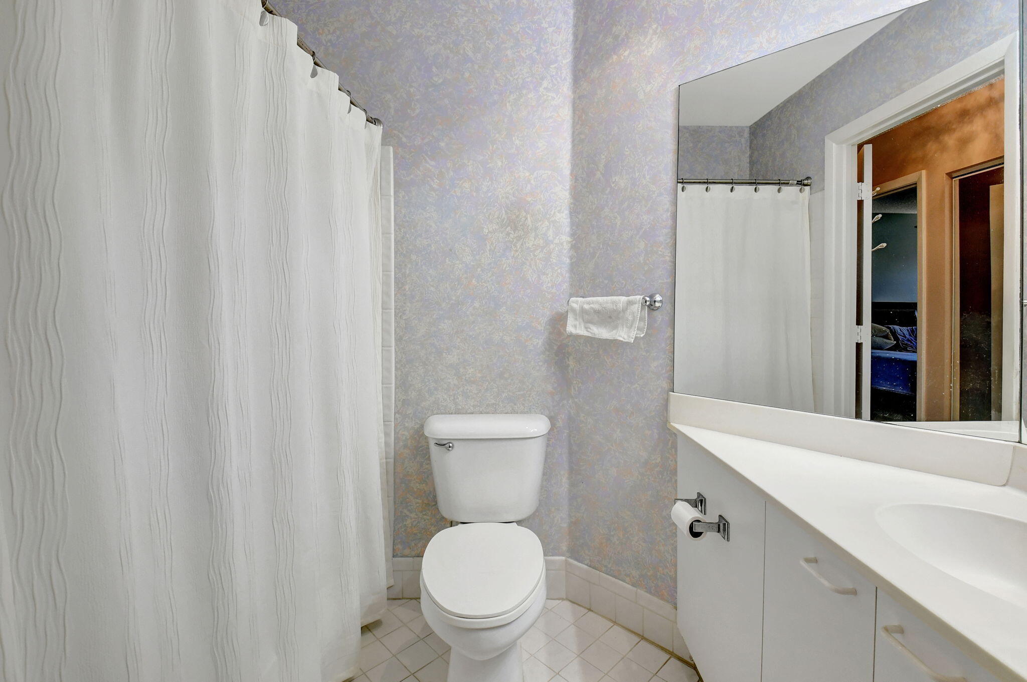 5217 Brisata Circle, Unit E Boynton Beach, FL 33437 - Photo 22 of 56 Second Bathroom