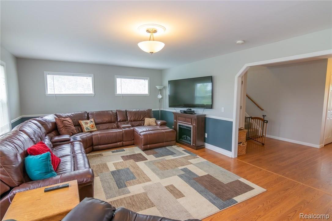6490 Cook Road Swartz Creek, MI 48473 - Photo 8 of 28 6490 Cook-8.jpg