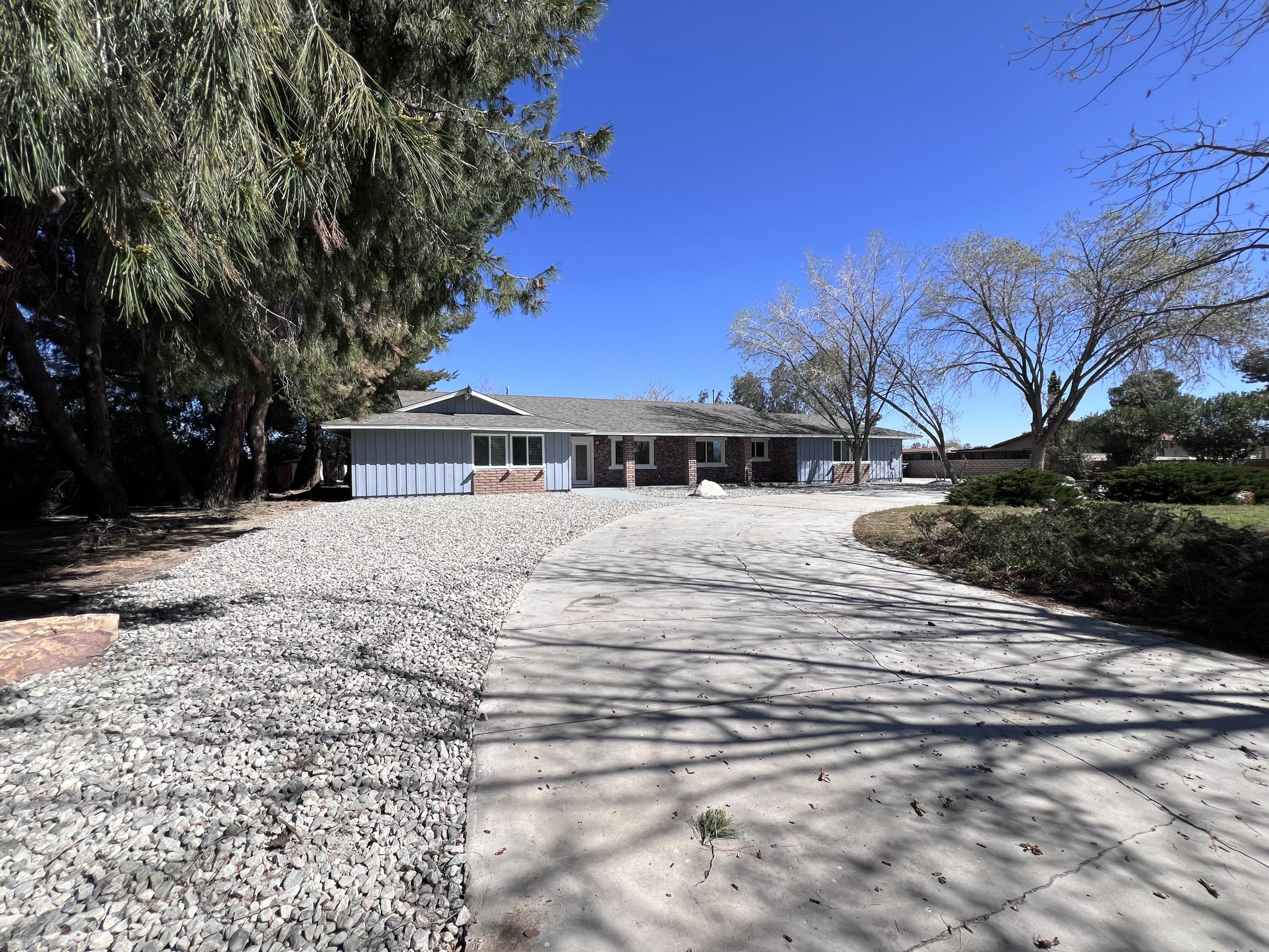 3255 East E Avenue Lancaster, CA 93535 - Photo 2 of 81 IMG_0602