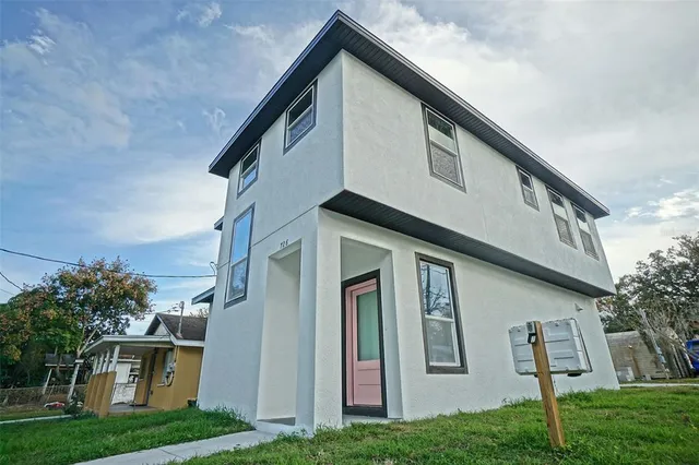 $299,999 | 726 West 12th Street, Lakeland, FL 33805