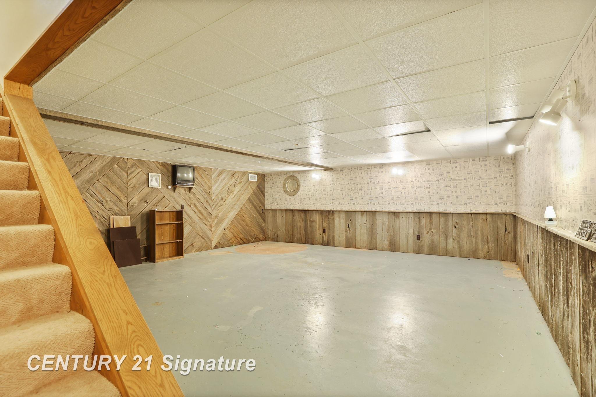 720 Pt Crescent Rd Port Port Austin, MI 48467 - Photo 35 of 79