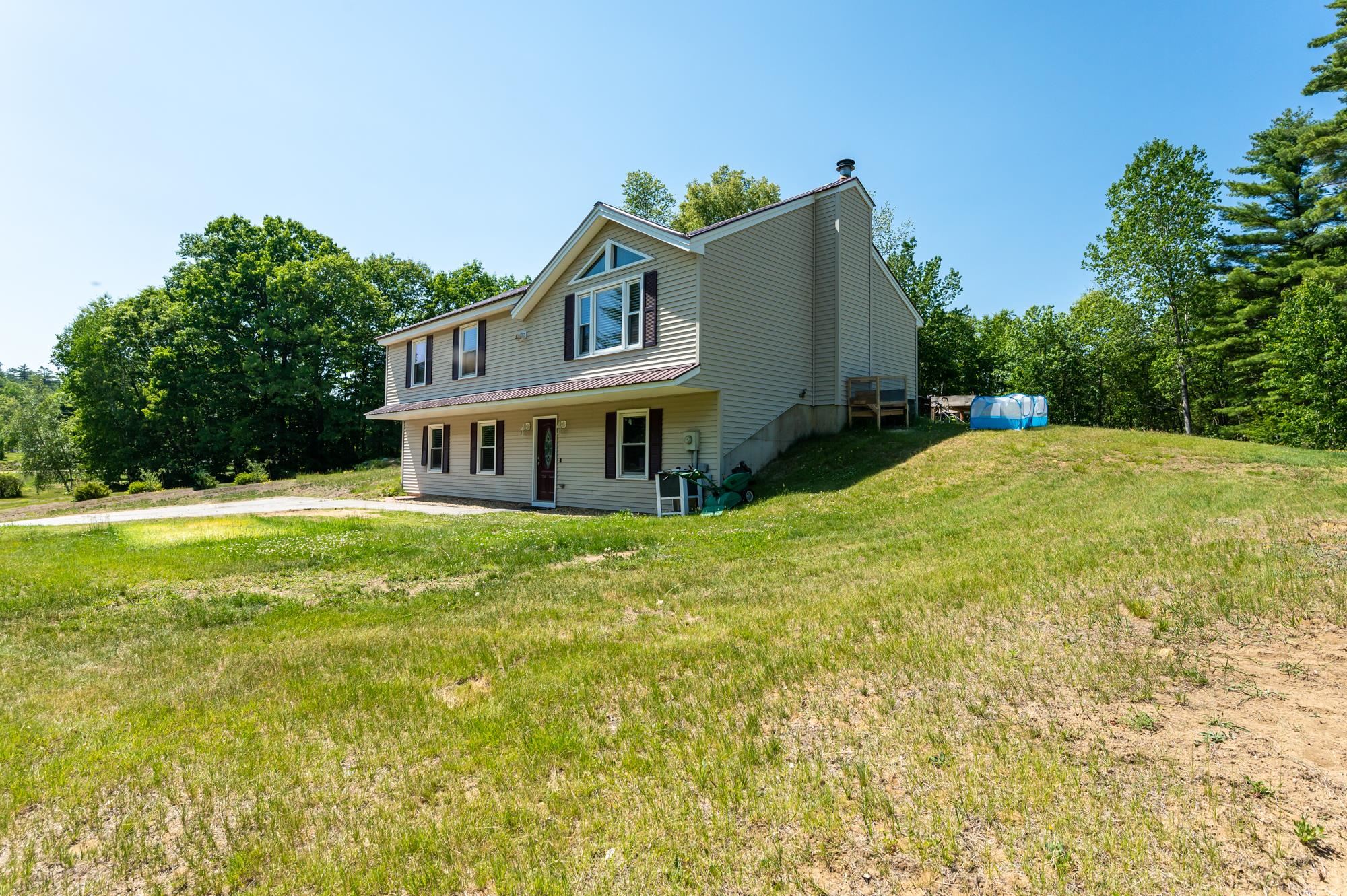 556 Union Road Belmont, NH 03220 - Photo 2 of 39