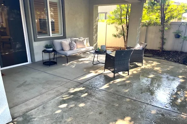 $555,000 | 2473 Dutchwood Lane, Manteca, CA 95336