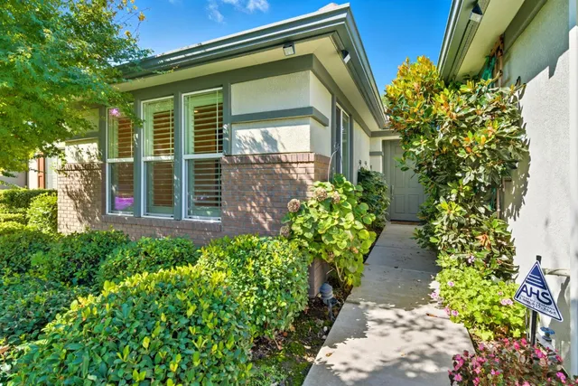 $565,000 | 2473 Dutchwood Lane, Manteca, CA 95336