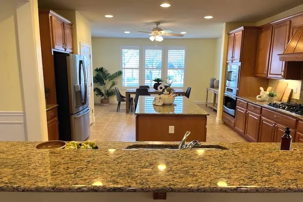 $555,000 | 2473 Dutchwood Lane, Manteca, CA 95336