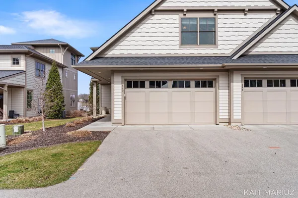 $1,450,000 | 543 Macatawa Avenue, Holland, MI 49423