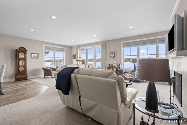 $1,450,000 | 543 Macatawa Avenue, Holland, MI 49423