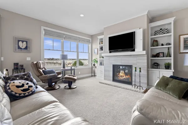 $1,450,000 | 543 Macatawa Avenue, Holland, MI 49423