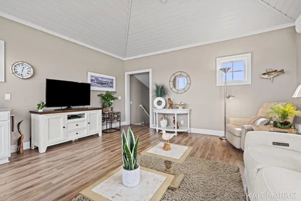 $1,450,000 | 543 Macatawa Avenue, Holland, MI 49423